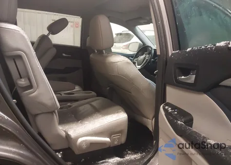 2019 Toyota Highlander Xle z USA, uszkodzony, nr VIN 5TDJZRFH9KS931947